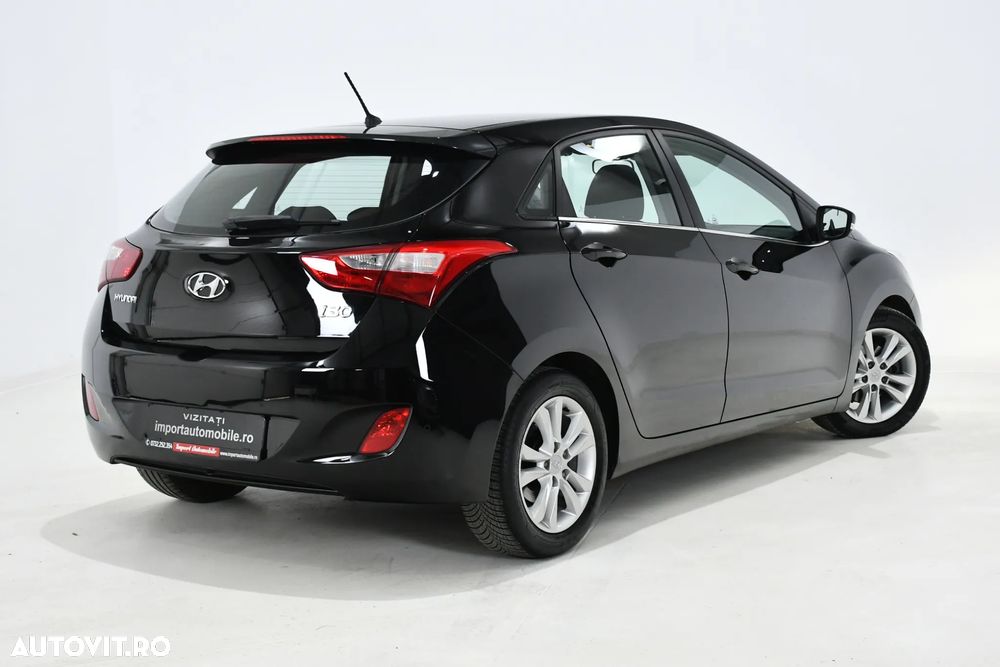 Hyundai i30 1.6 CRDI Style - 10