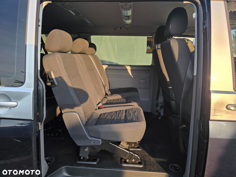 Volkswagen Caravelle 2.0 TDI L2 Highline 4Motion DSG - 26