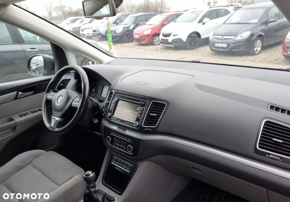 Volkswagen Sharan - 8