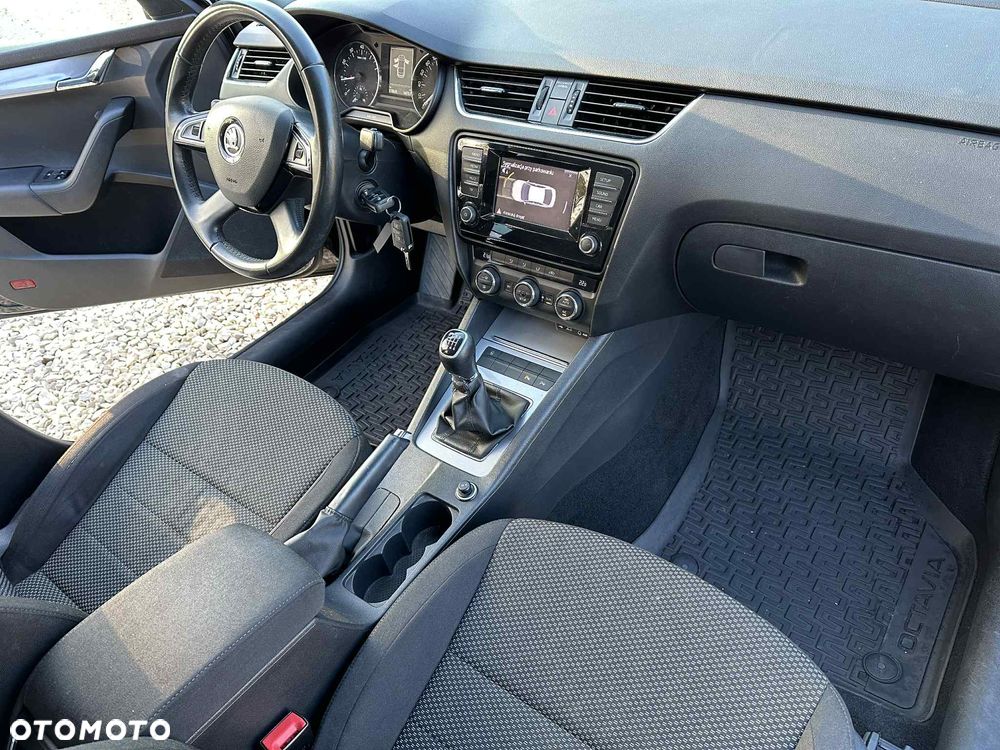Skoda Octavia 1.4 TSI Ambition - 10