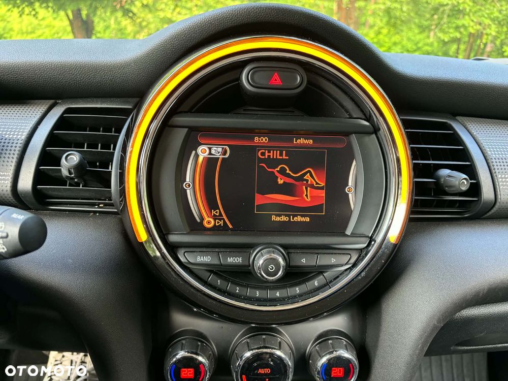 MINI Cooper Seven Chili - 19