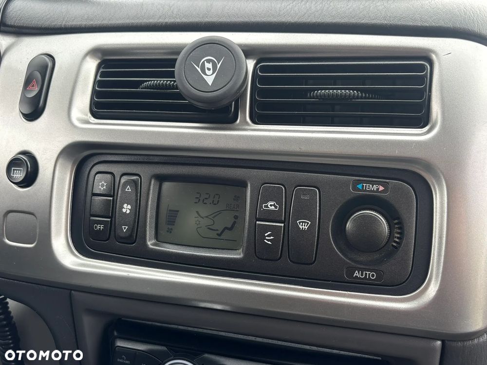 Mitsubishi Pajero Sport 2.5 TD+ Intense - 17