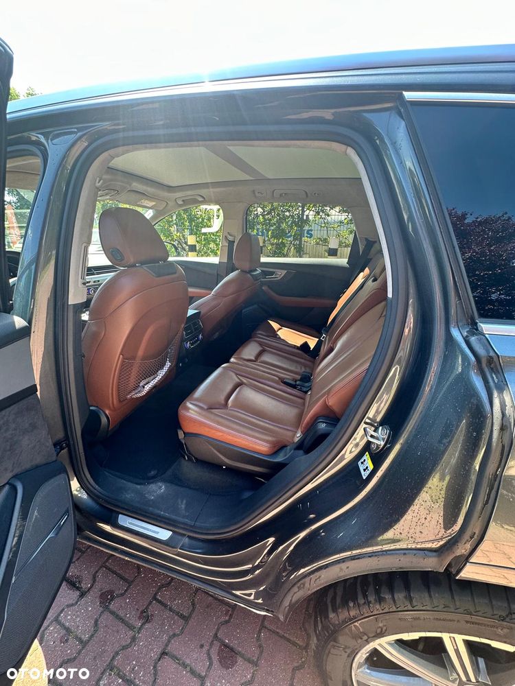 Audi Q7 - 8