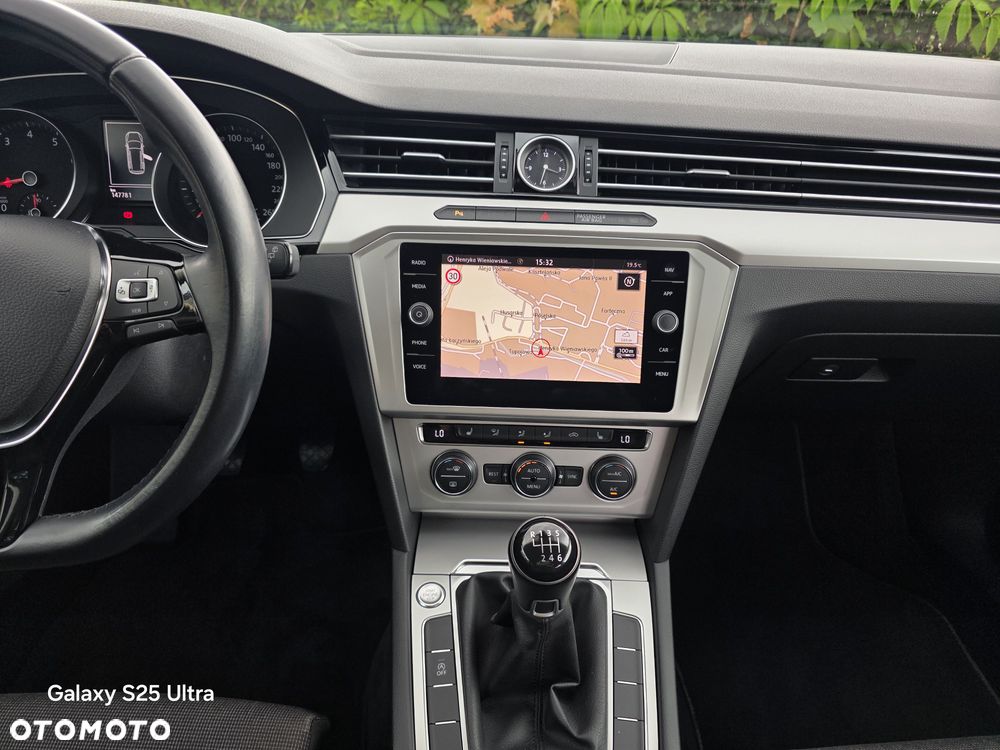 Volkswagen Passat 1.5 TSI EVO Highline - 9