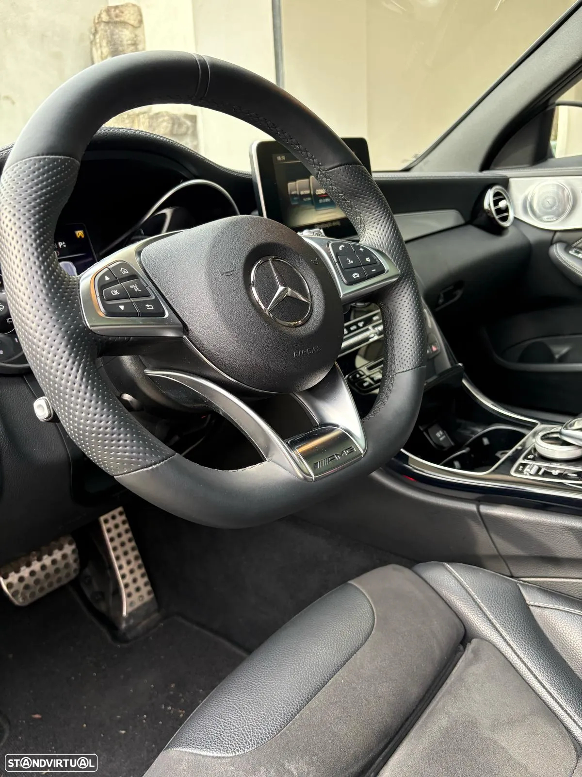 Mercedes-Benz C 63 AMG Standard - 14