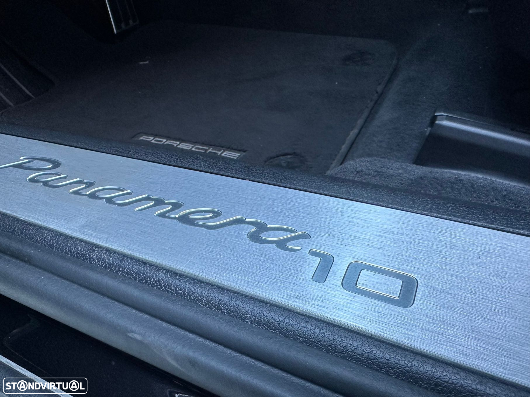 Porsche Panamera Sport Turismo 4 E-Hybrid 10 Years Edition - 27