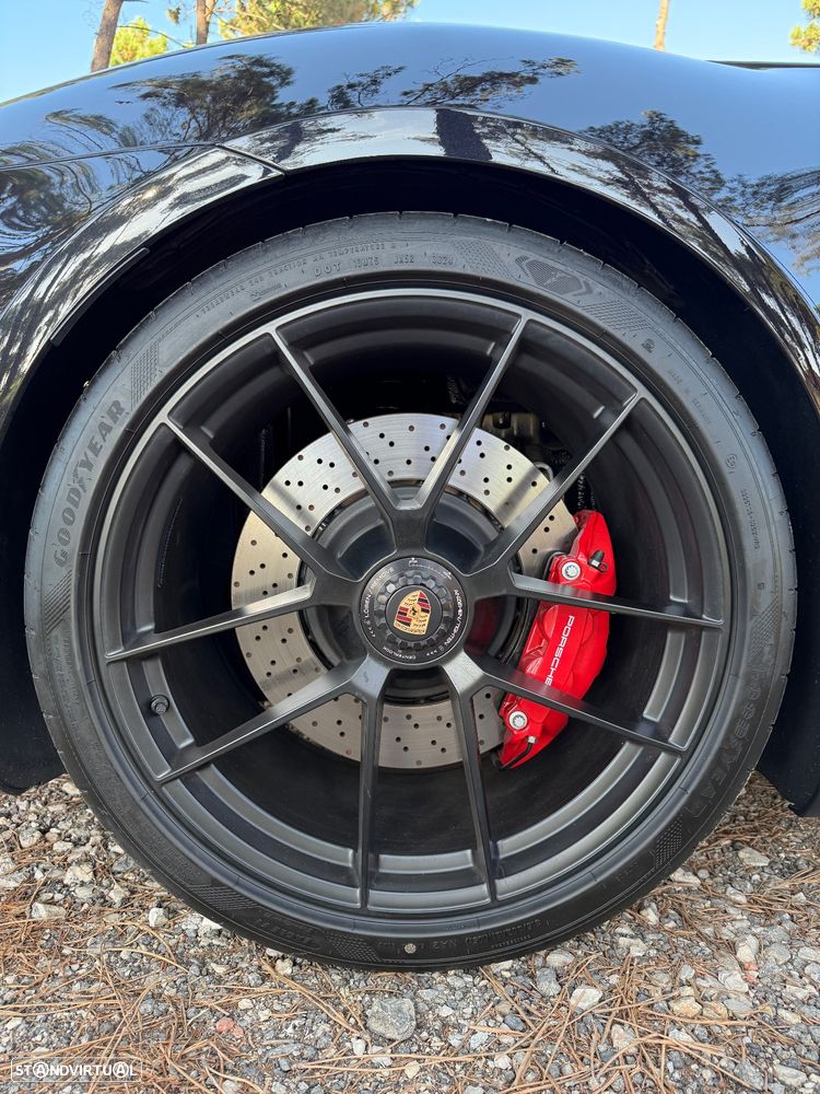 Porsche 911 (992) Carrera GTS - 9