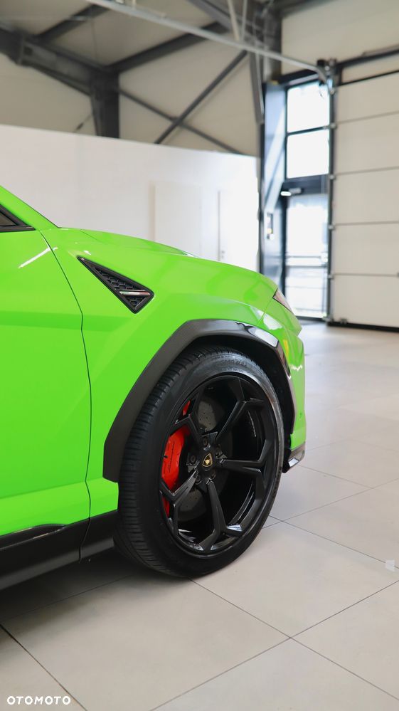 Lamborghini Urus Standard - 11