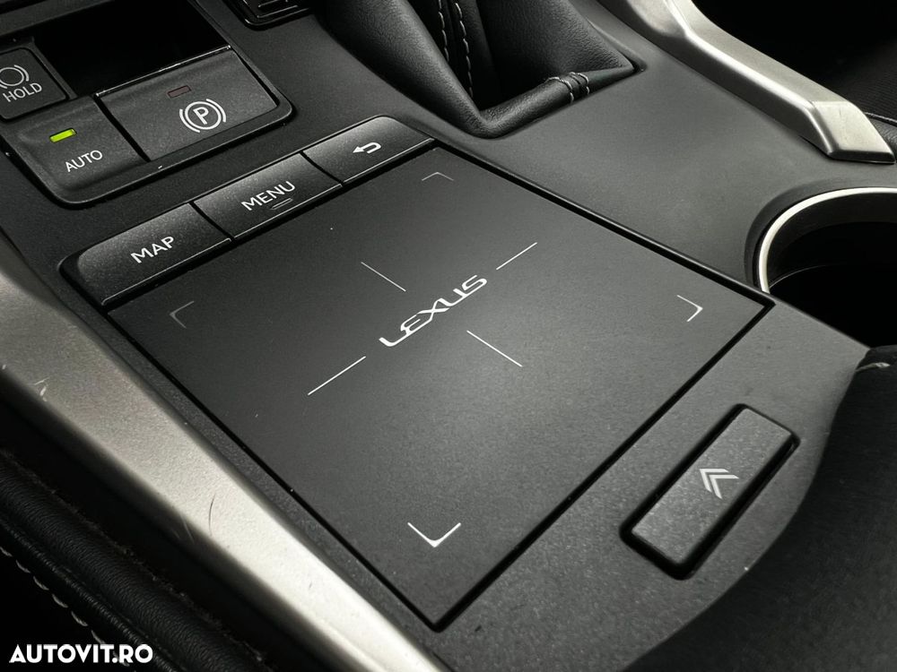 Lexus Seria NX - 24