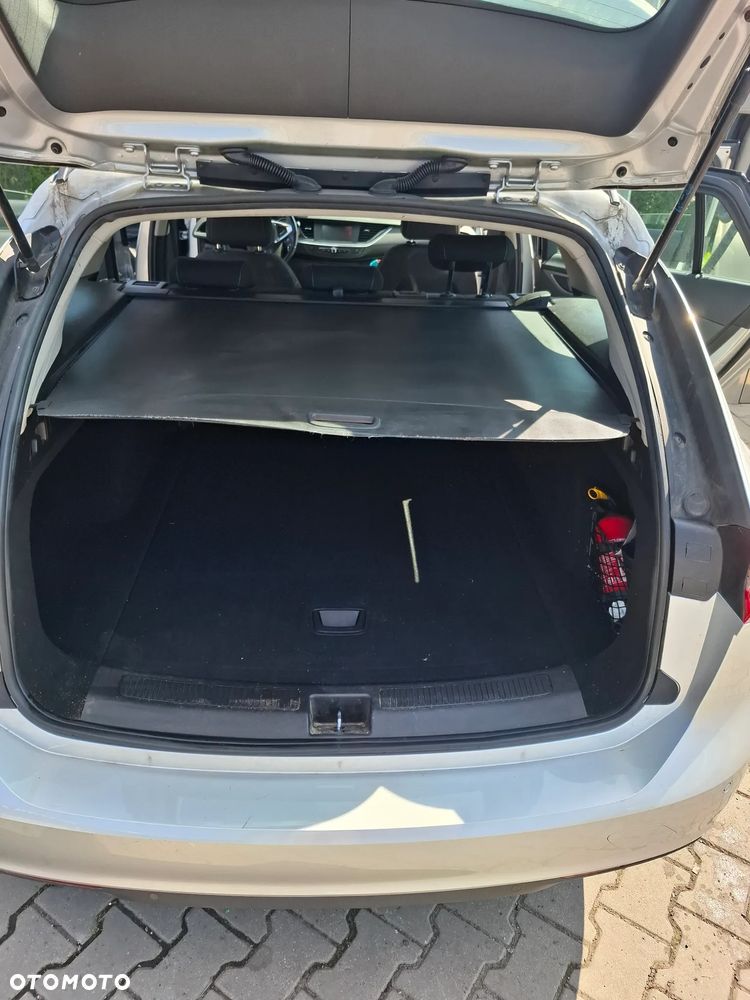 Opel Insignia 1.5 T Innovation S&S Eco - 14