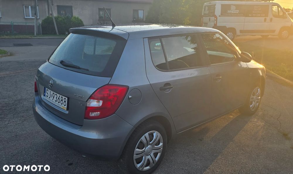 Skoda Fabia 1.2 TSI Active - 2