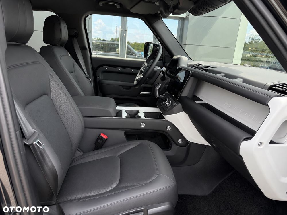 Land Rover Defender 3.0 D200 mHEV S - 6