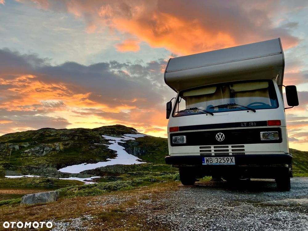 Volkswagen LT31 Karmann-Mobil - 1