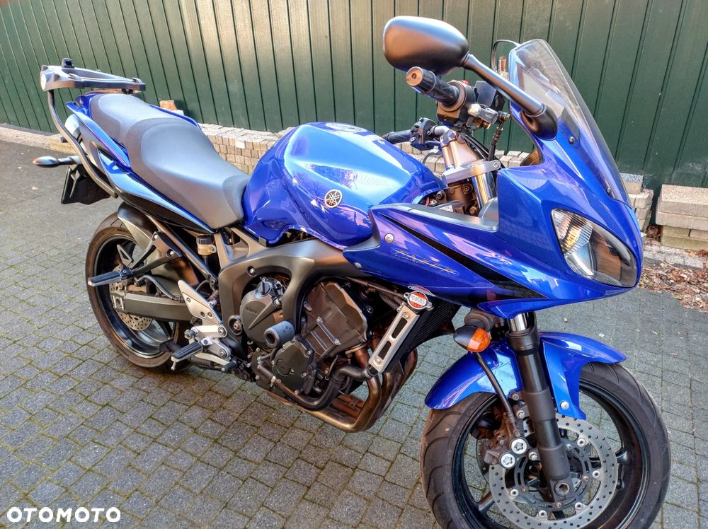 Yamaha FZ6 - 4