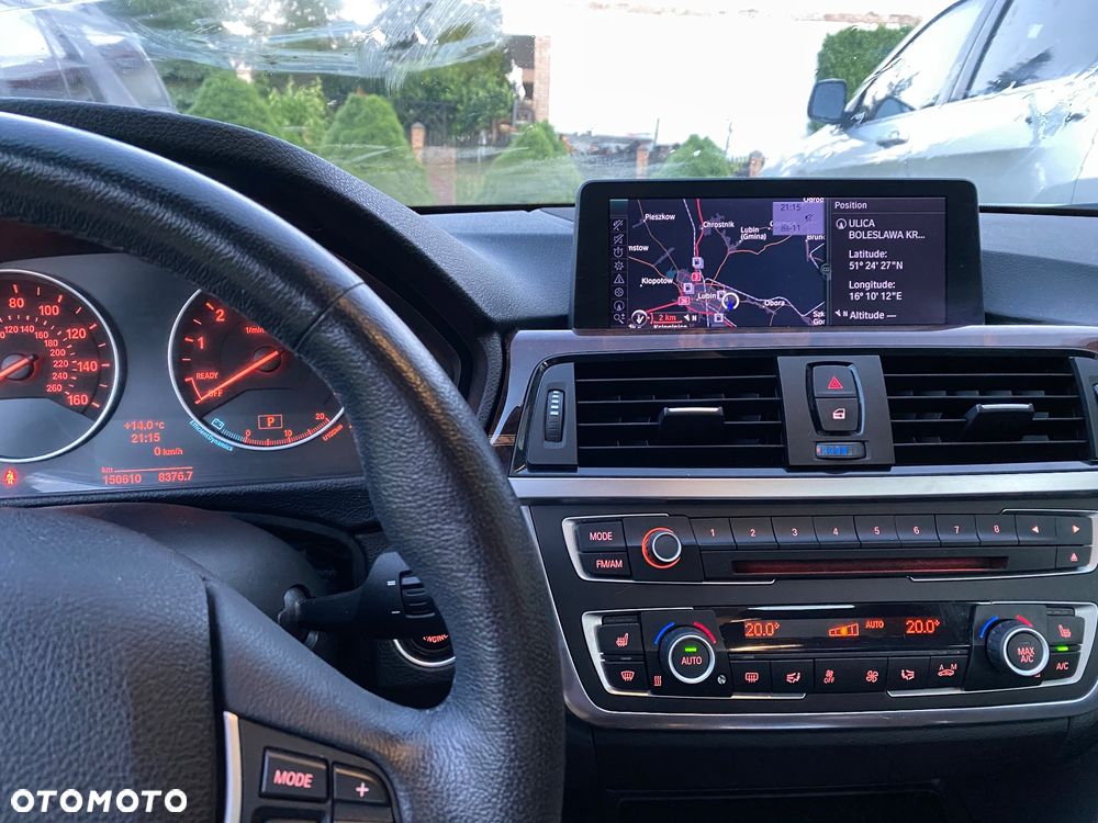 BMW Seria 3 335i Luxury Line - 15