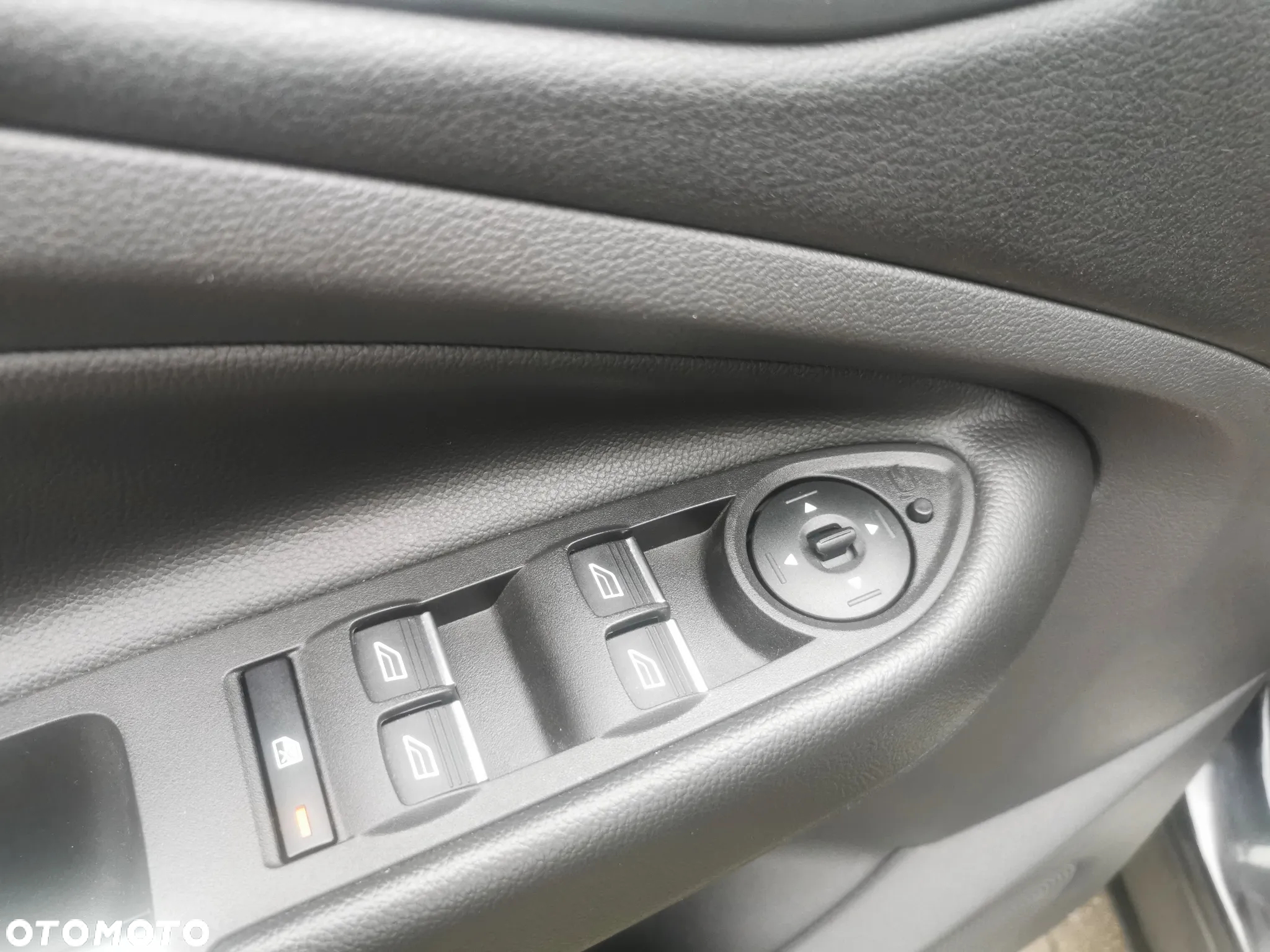 Ford Kuga 2.0 TDCi 4x4 Titanium - 16