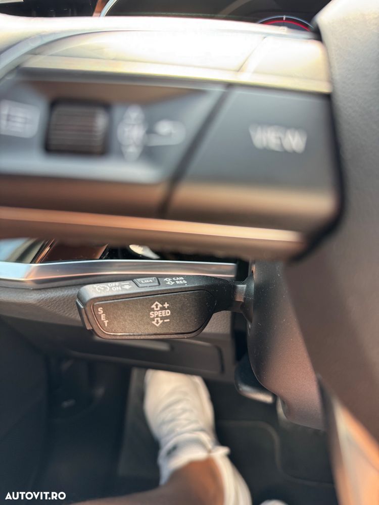 Audi Q3 2.0 35 TDI S tronic quattro Advanced - 14