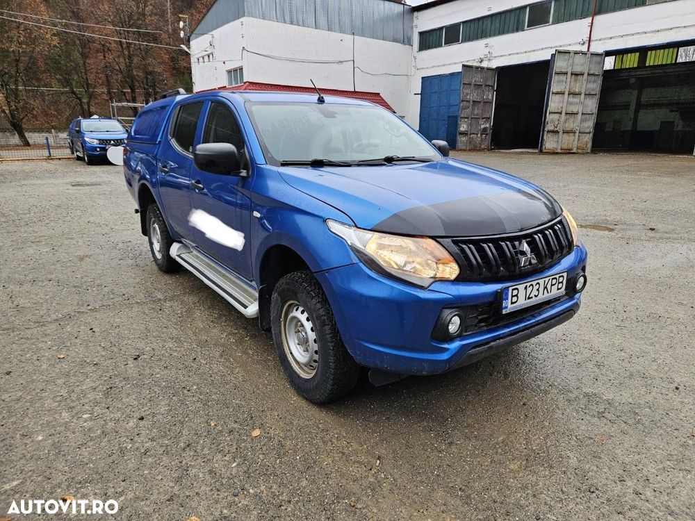 Mitsubishi L200 Double Cab M/T Invite - 33