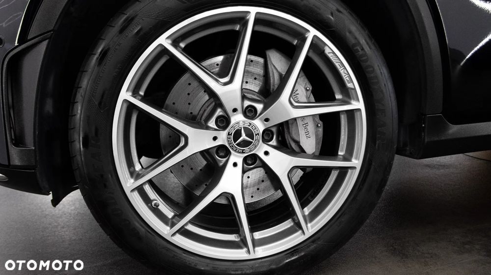 Mercedes-Benz GLC 300 e 4-Matic - 12
