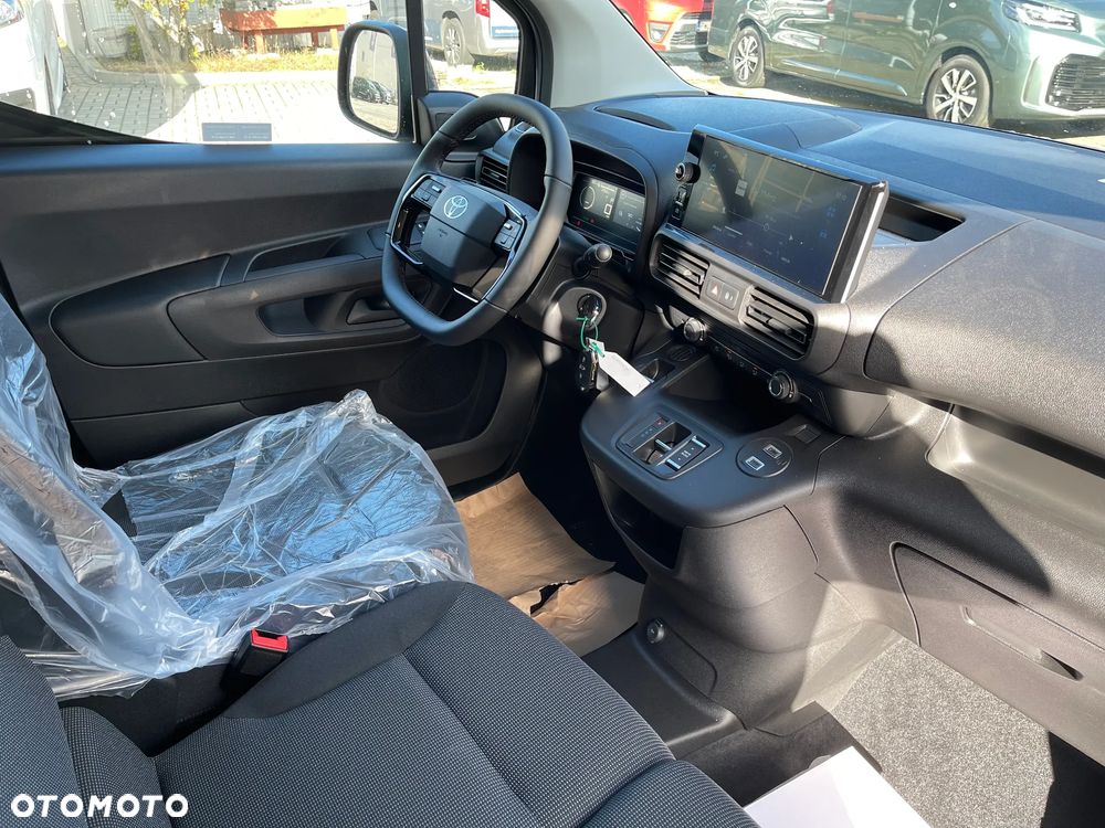 Toyota Proace City - 12