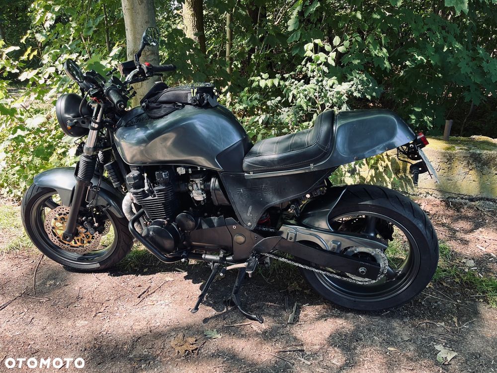Kawasaki ZR - 5