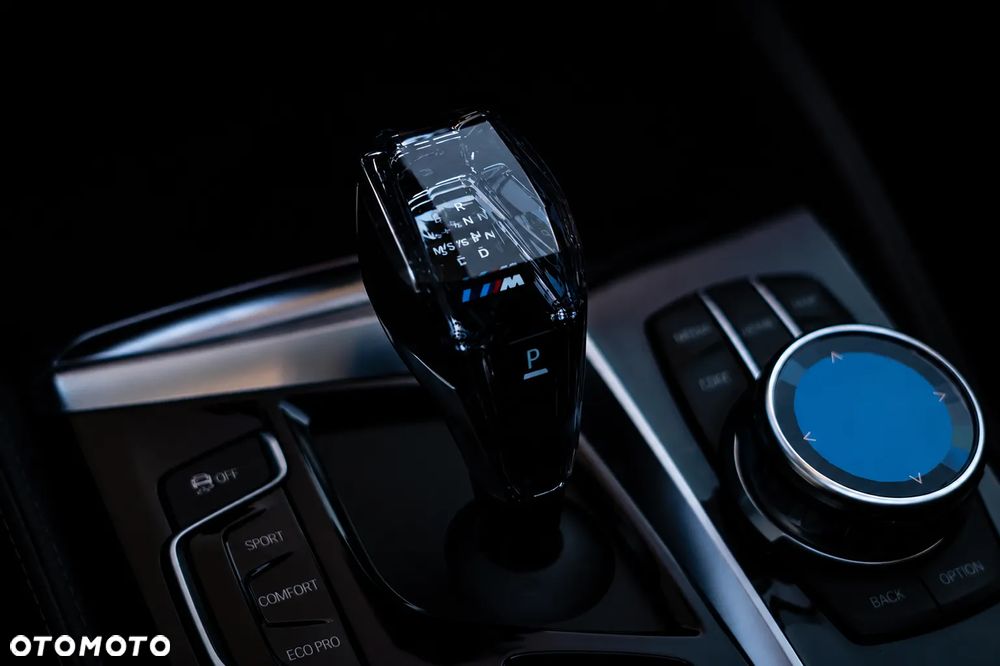 BMW Seria 5 530i M Sport Edition - 18