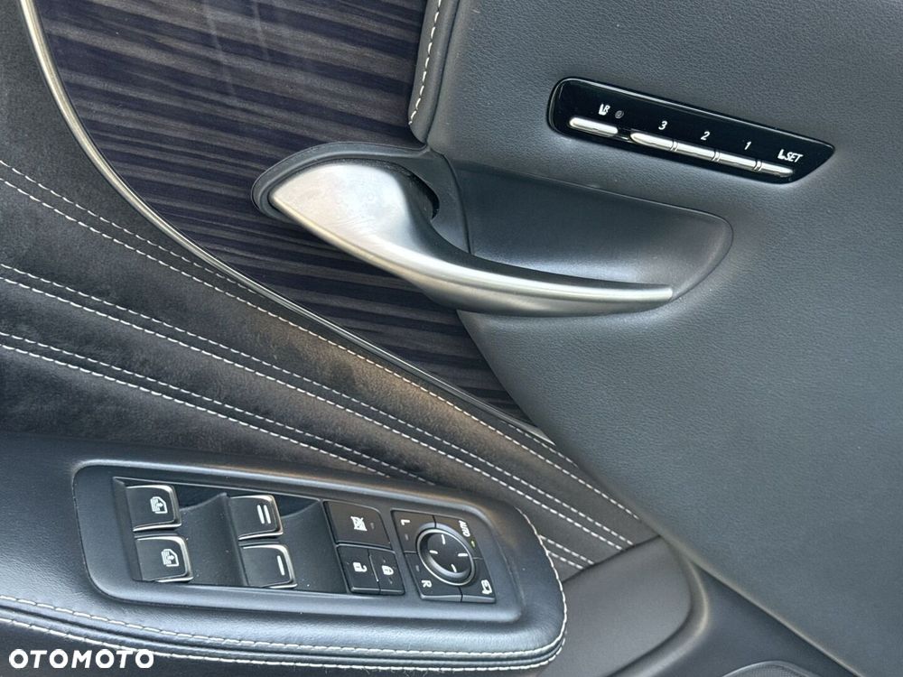 Lexus LS 500 Prestige AWD - 13
