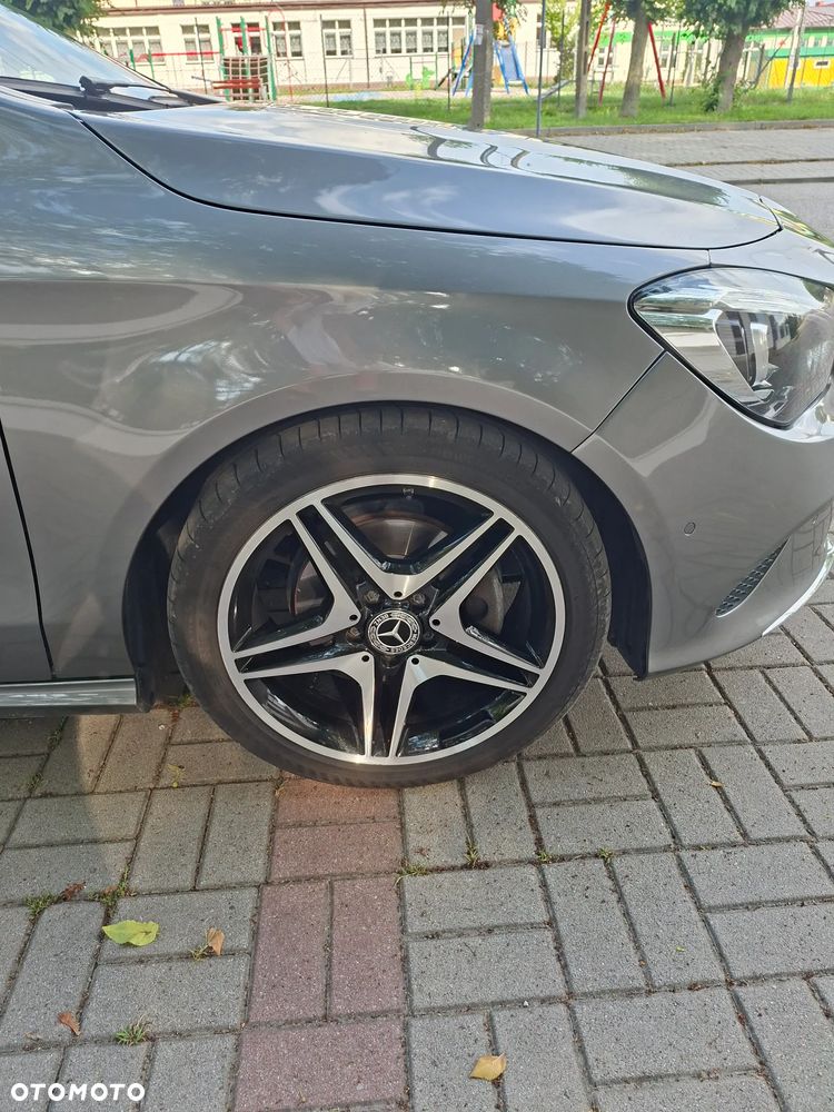 Mercedes-Benz CLA 200 d 7G-DCT - 13