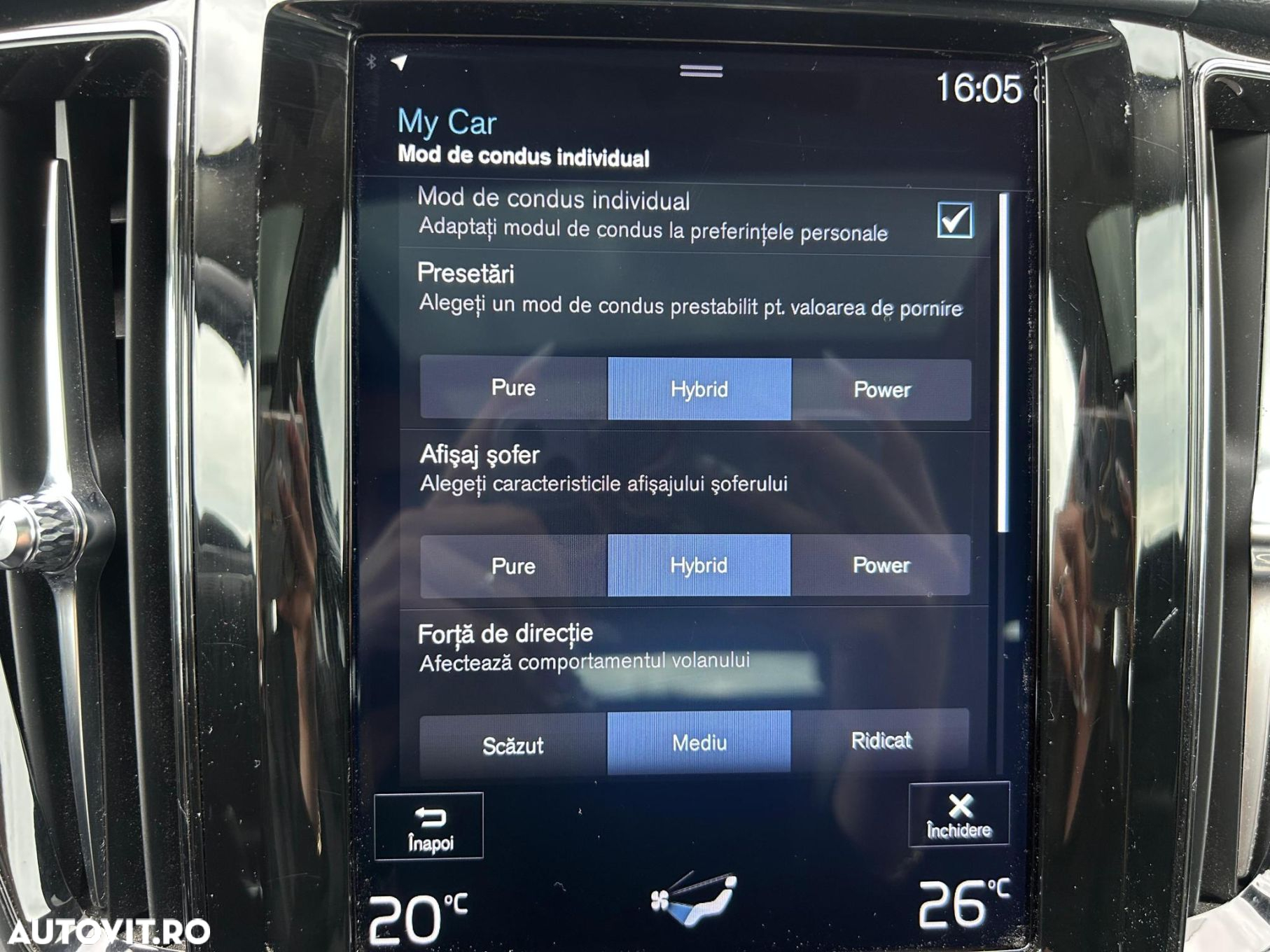 Volvo XC 60 T8 Twin Engine AWD Geartronic Momentum - 23
