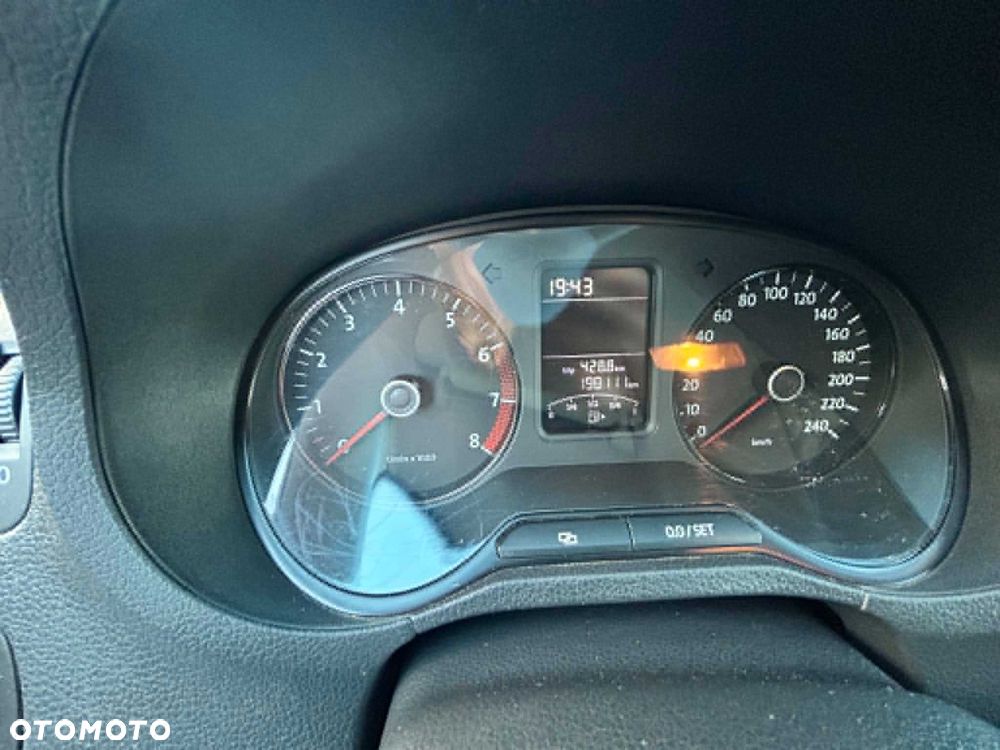Volkswagen Polo - 5