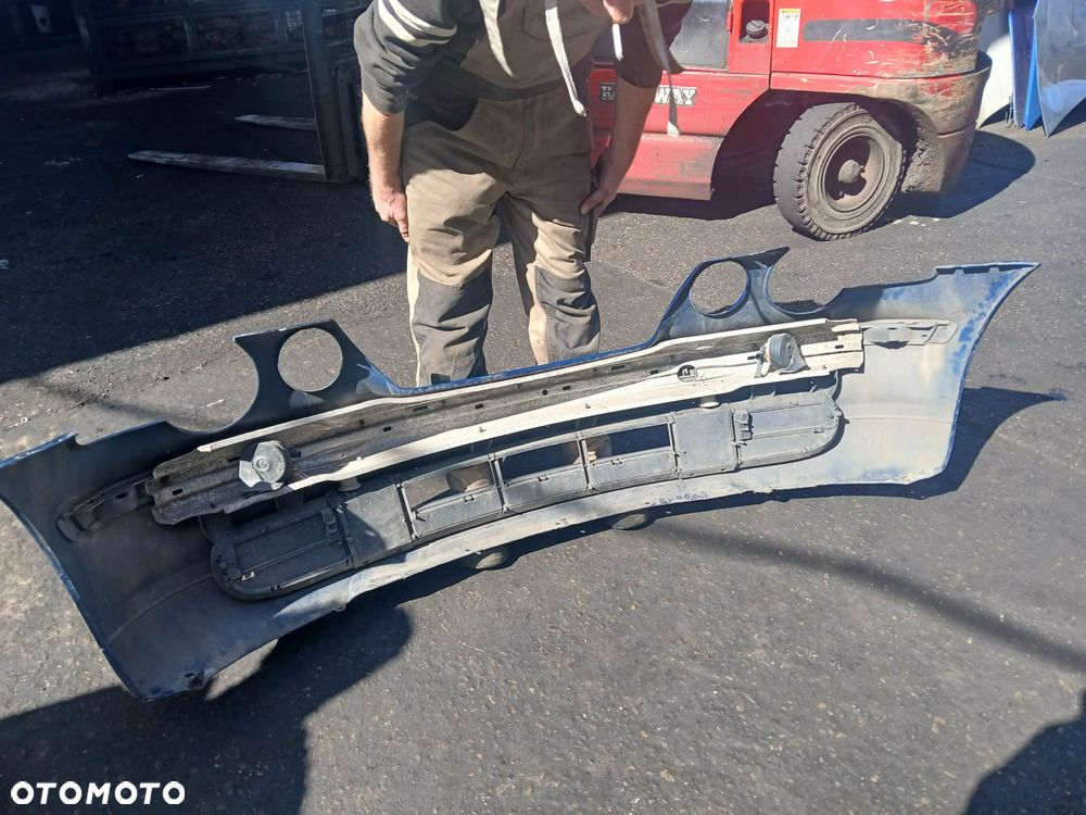 BMW E46 Compact zderzak przedni kod lakieru TOPASBLAU METALLIC - 6