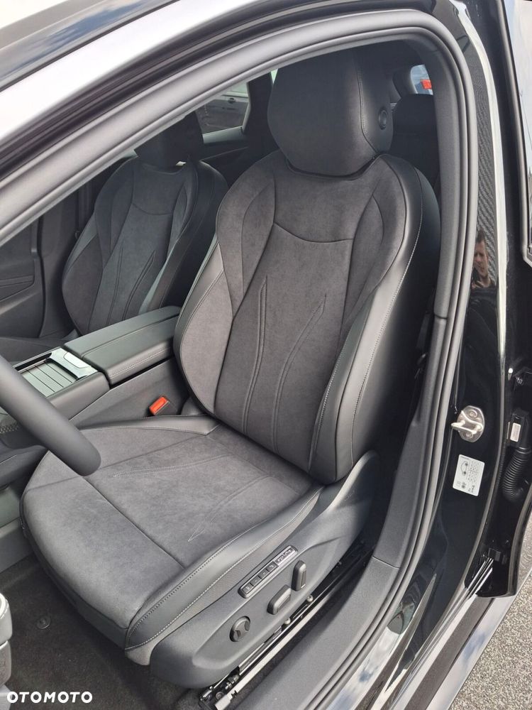 Volkswagen ID.7 77kWh Pro Plus - 14