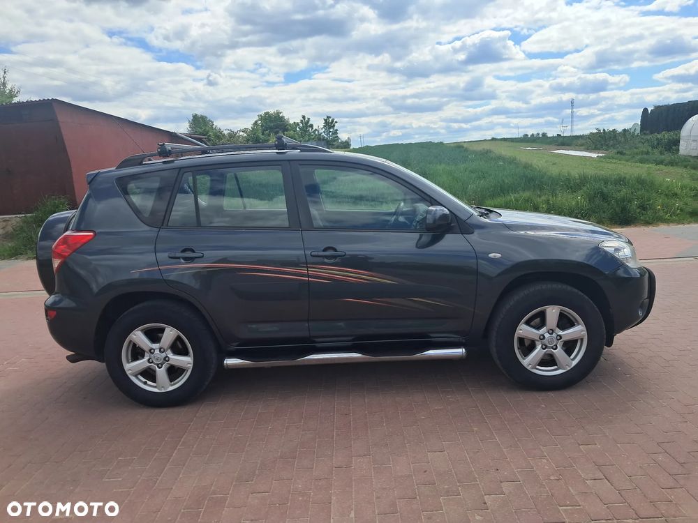 Toyota RAV4 2.0 4x4 - 6
