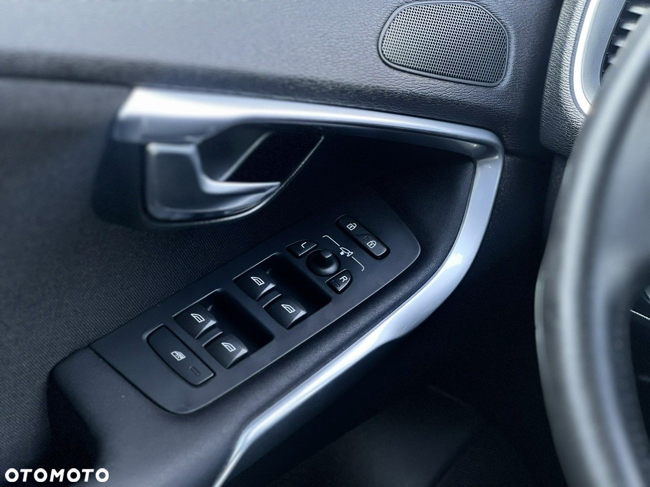 Volvo V40 D2 Drive-E Base - 28