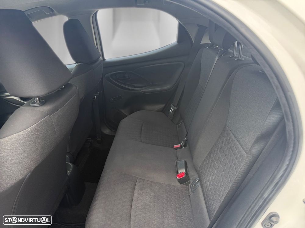 Toyota Yaris 1.5 VVT-i Comfort - 13