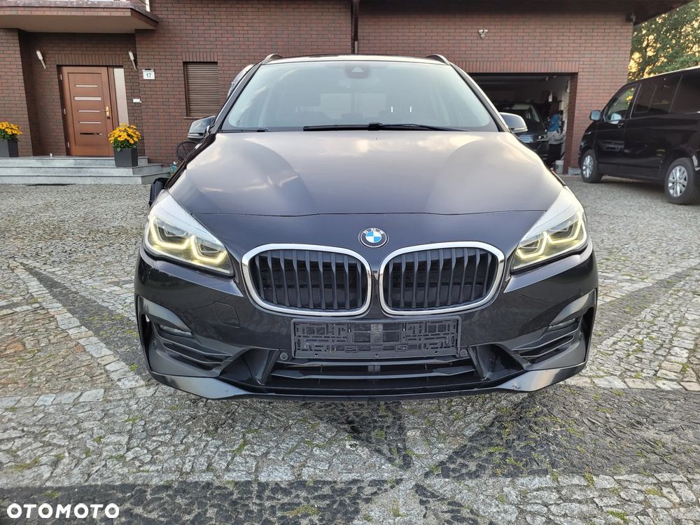 BMW Seria 2 218d Advantage - 28