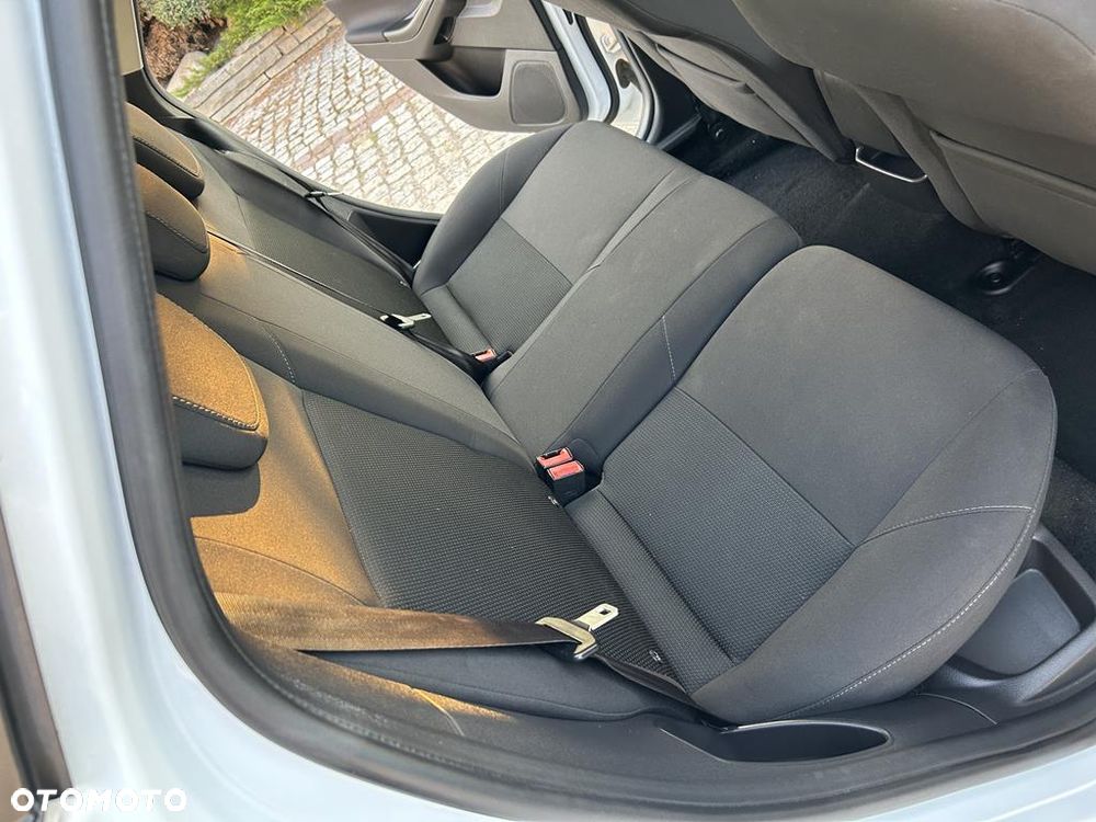 Ford Focus - 34