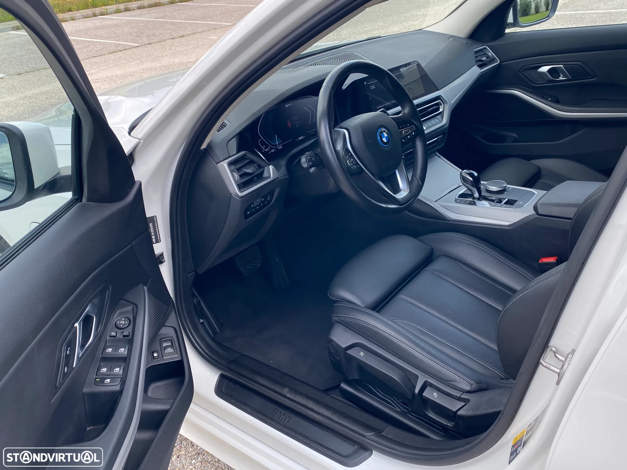 BMW 330 e Touring Auto - 5