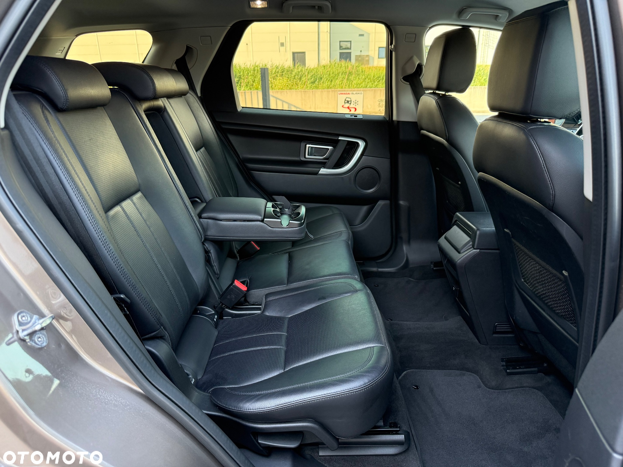 Land Rover Discovery Sport 2.0 TD4 SE - 16