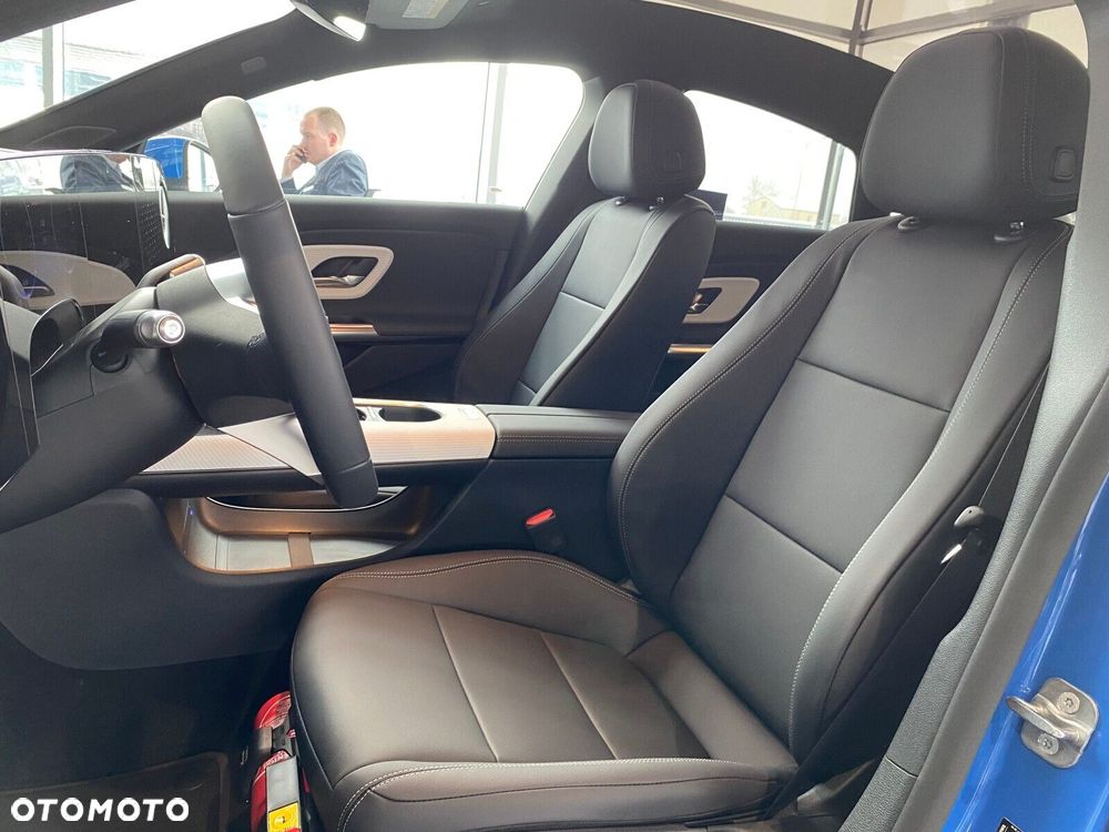 Mercedes-Benz CLA - 9