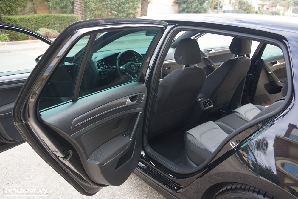 VW Golf 1.4 TSI BlueMotion Highline - 29