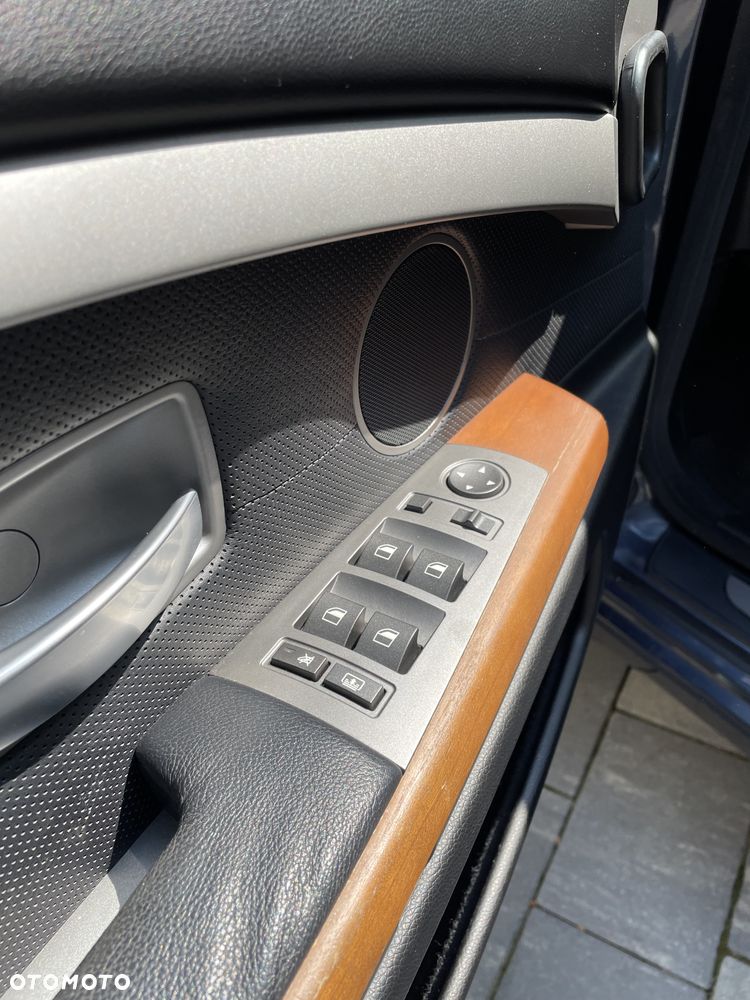 BMW Seria 7 745i - 20