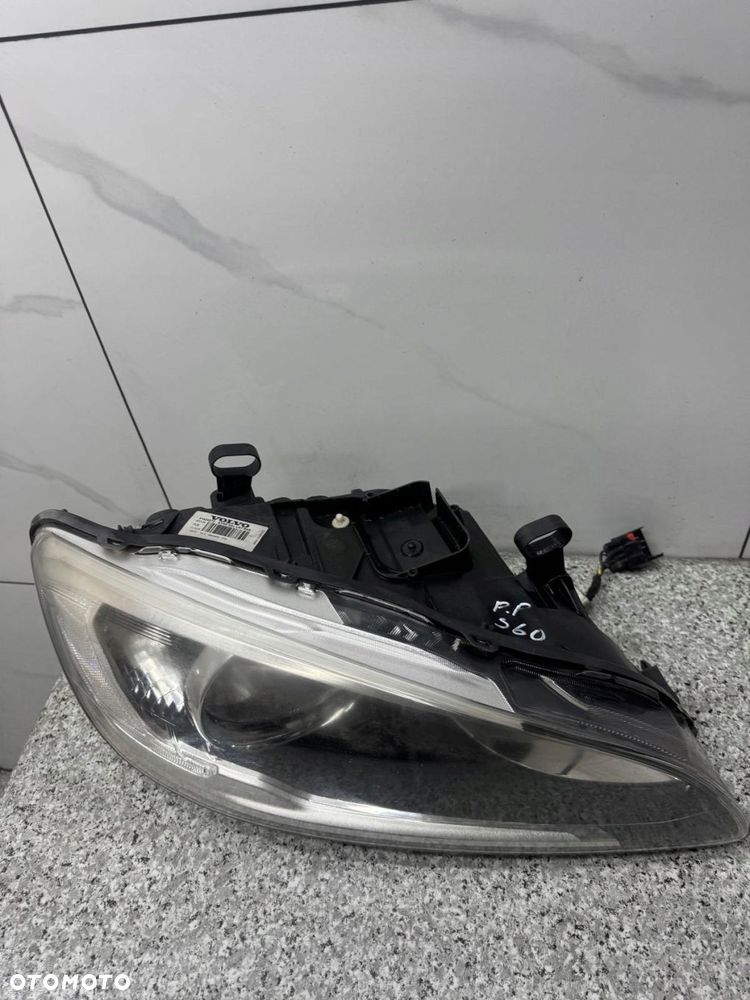 lampa prawy przód zwykła volvo s60 ii v60 i 2013-2018 31420272 - 2