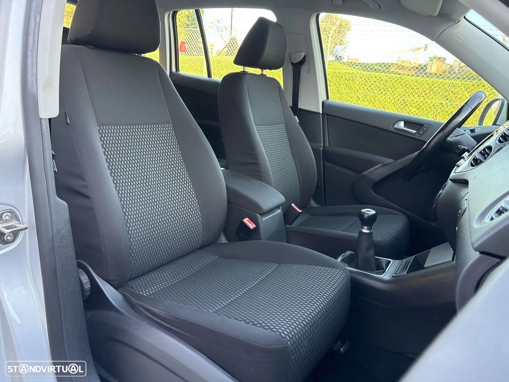 VW Tiguan 1.4 TSI Trend 4Motion - 23