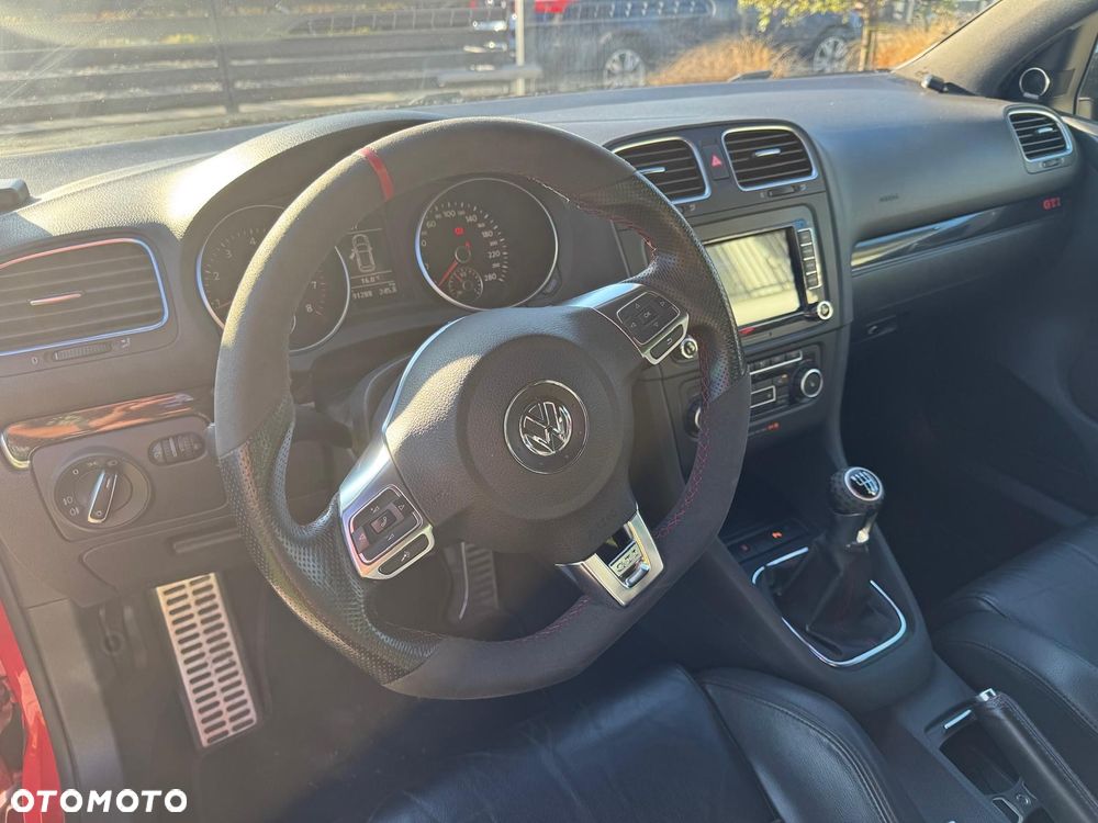 Volkswagen Golf VI 2.0 TSI GTI - 13