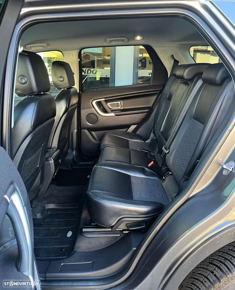 Land Rover Discovery Sport D150 HSE - 34