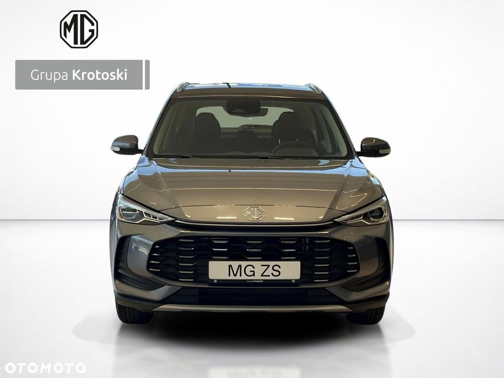 MG ZS Hybrid+ - 8