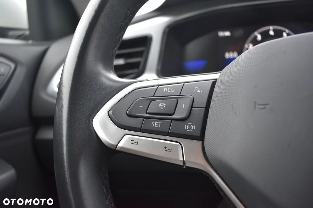 Volkswagen T-Roc 1.5 TSI Life - 26