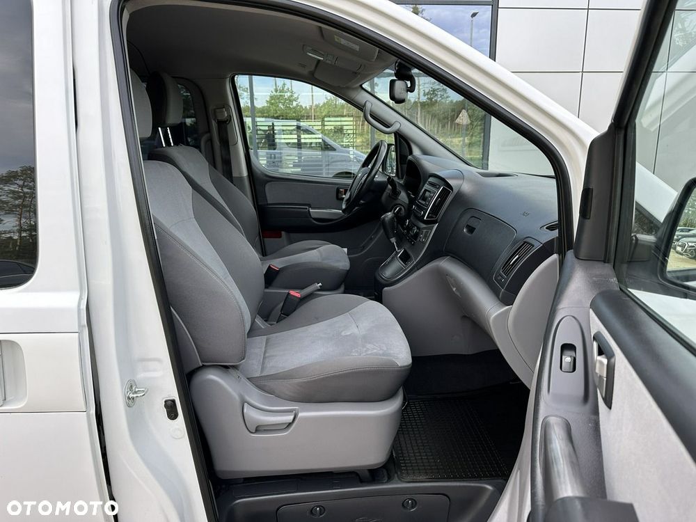 Hyundai H-1 2.5 CRDi Travel Family+ - 17