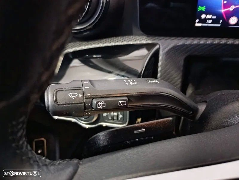 Mercedes-Benz A 250 e - 25